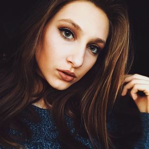 Meet your Posher, Leah jean